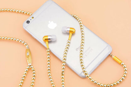 Collier en fausses perles avec écouteurs compatible iPhone et Android